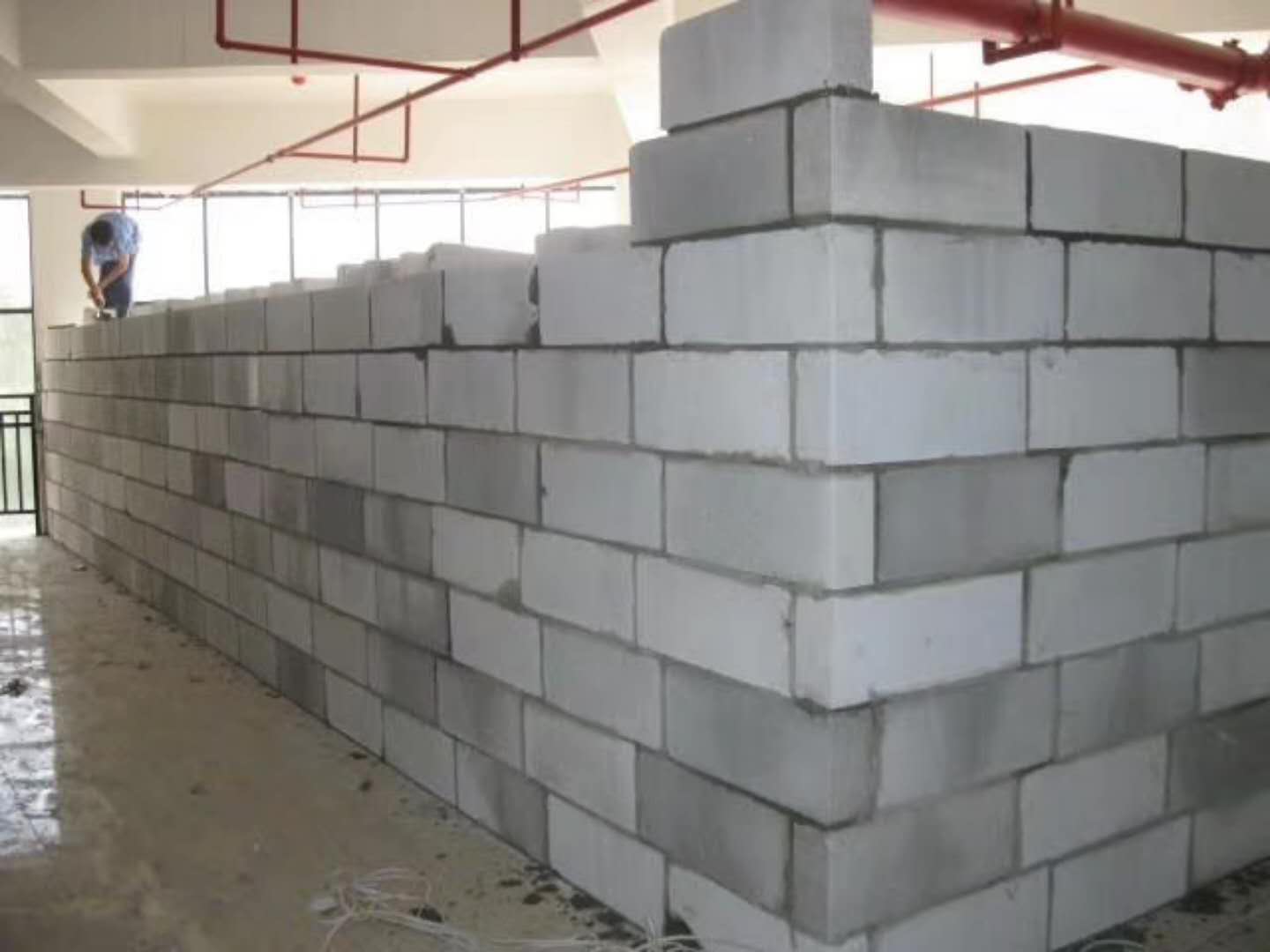 巫山蒸压加气混凝土砌块承重墙静力和抗震性能的研究